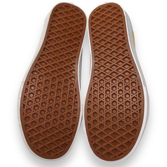 NEW VANS X SESAME STREET OLD SKOOL 'ELMO' WOMENS SIZE 6.5 SHOES LIMITED EDITION! - Picture 8 of 11